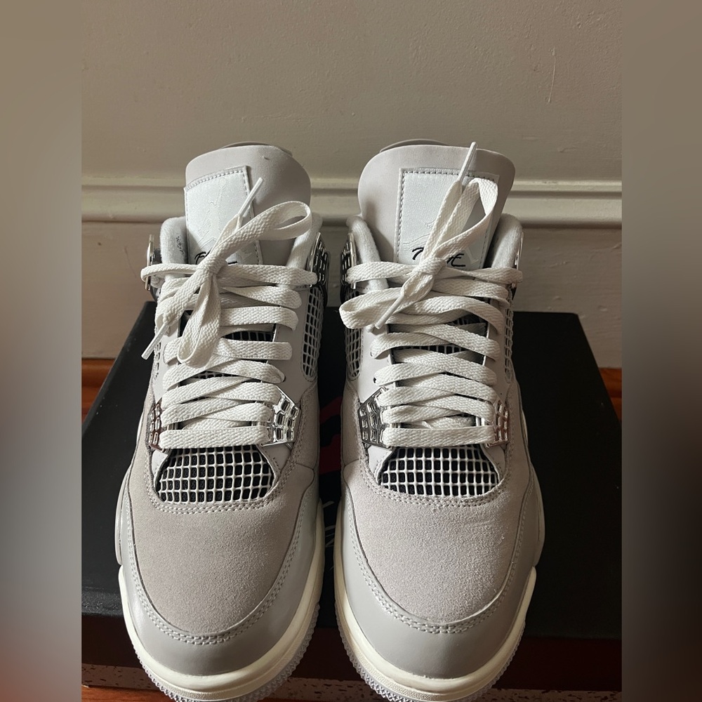 Jordan 4 Frozen Moments - Picture 4 of 9